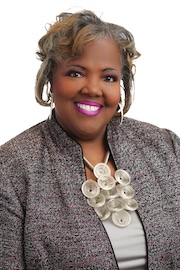 Dr. Stephanie Lee headshot