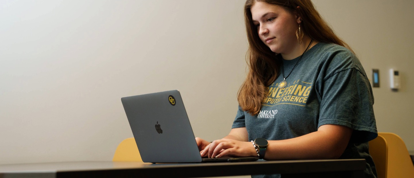 available fin assist banner A female student applying for financial aid online