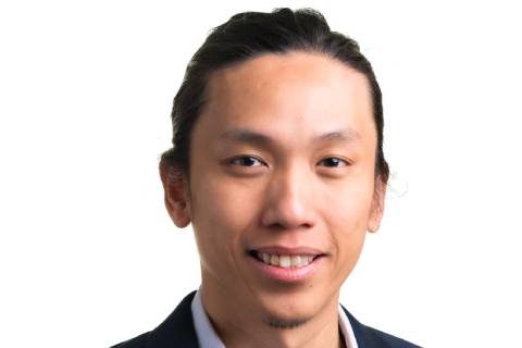 Wing-Yue Geoffrey Louie headshot