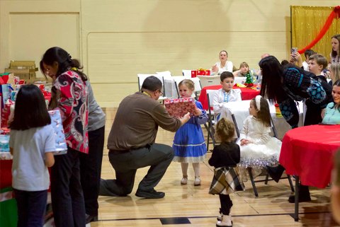 Caniff Liberty Academy event with Ukrainian students